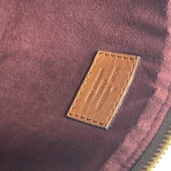 LOUIS VUITTON Brown Damier Canvas Shoulder Bag - Picture 9 of 16